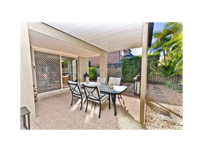 16 Northwestern Ct, Varsity Lakes QLD 4227