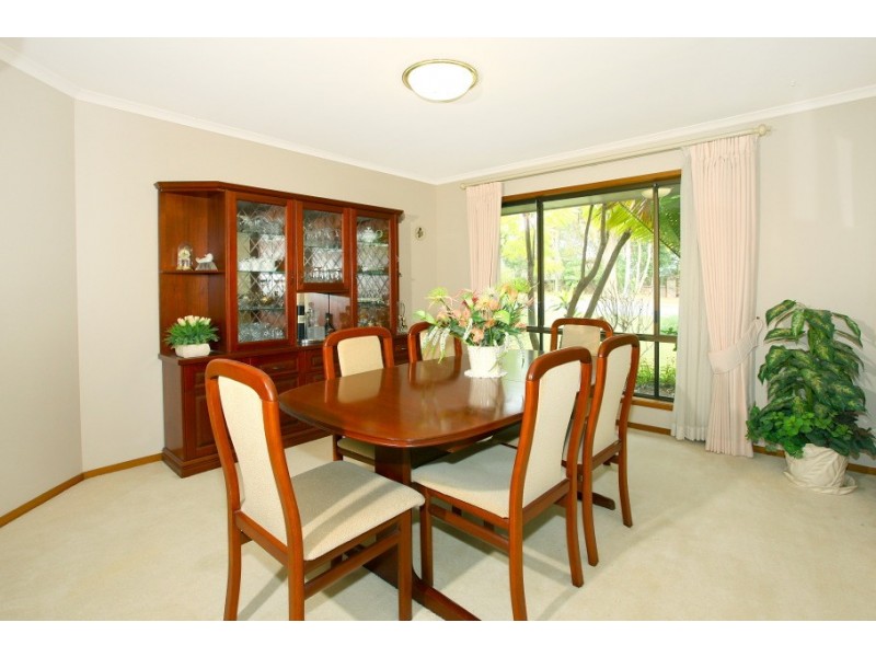 6 Grenaside Court, Robina QLD 4226
