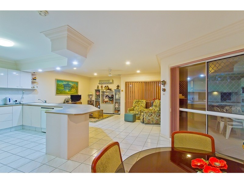 10 Julatten Drive, Robina QLD 4226