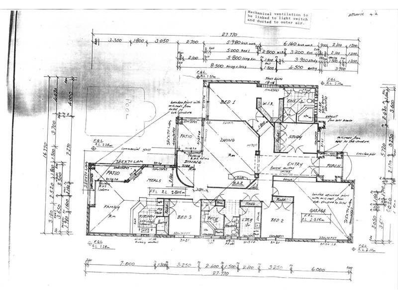 10 Julatten Drive, Robina QLD 4226