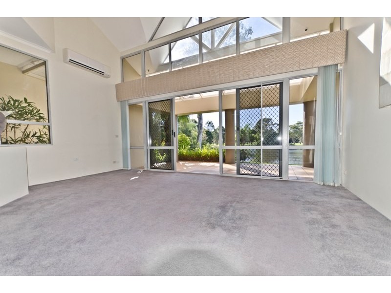 125 Santa Cruz Boulevard, Clear Island Waters QLD 4226