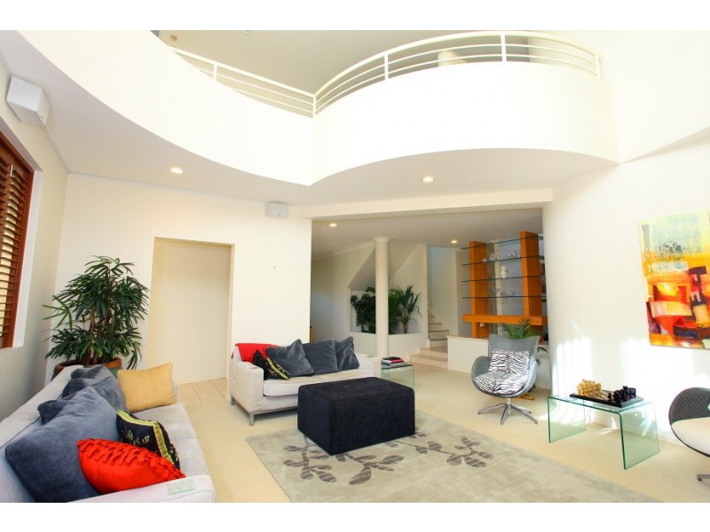 45 Kirralee Drive, Robina QLD 4226