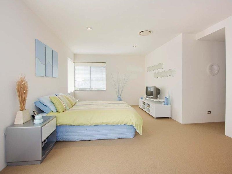 835 Legend Trail, Robina QLD 4226