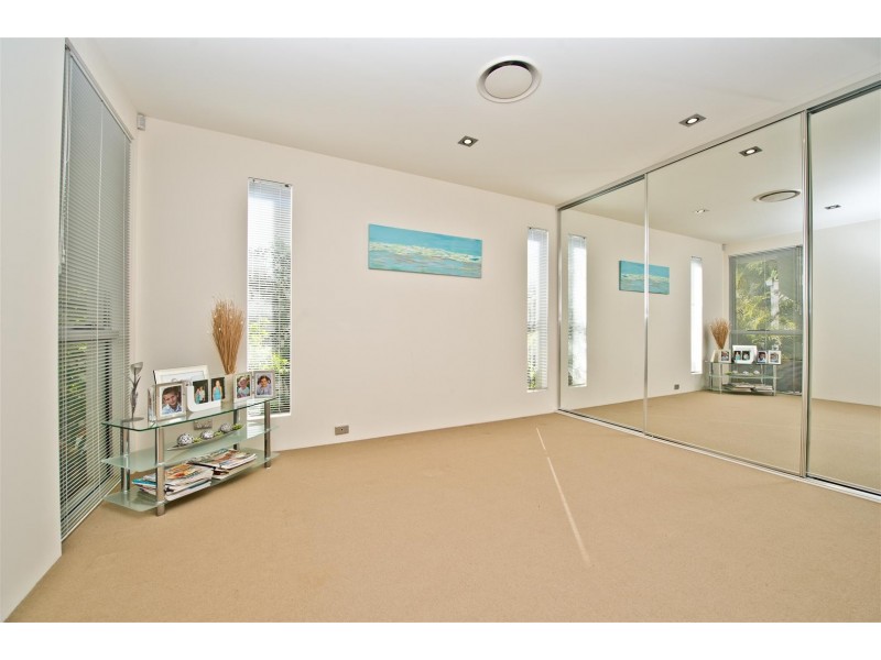 835 Legend Trail, Robina QLD 4226