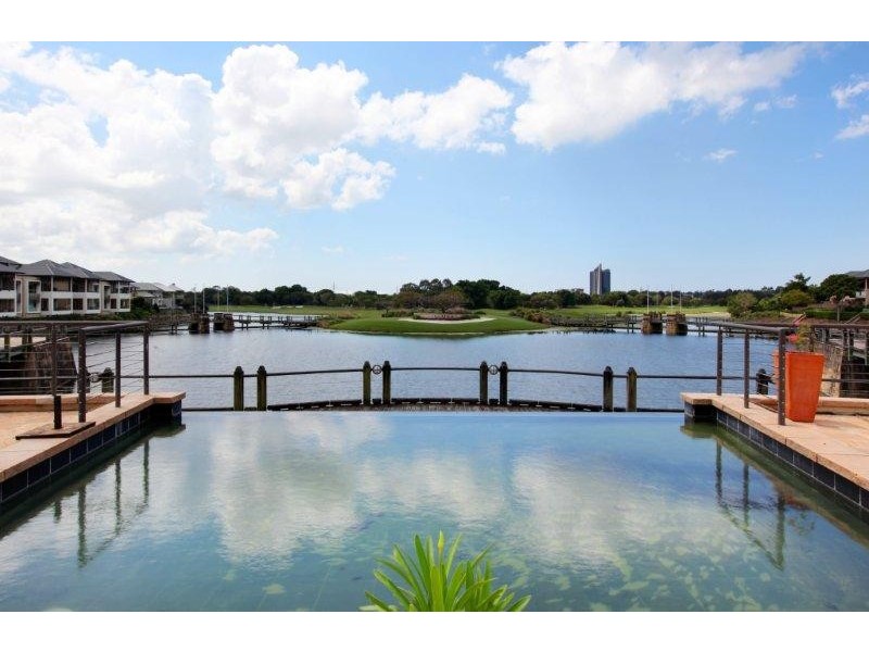 835 Legend Trail, Robina QLD 4226