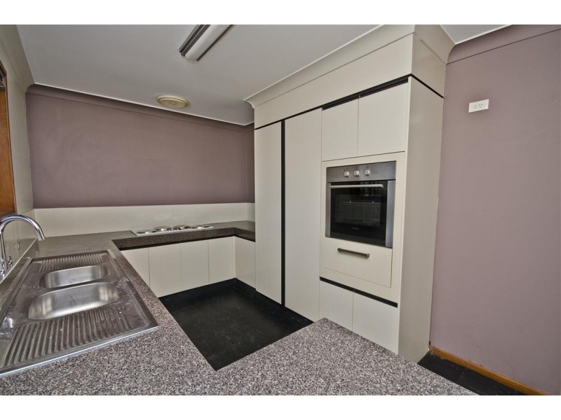 2/23 Tekapo Street, Broadbeach Waters QLD 4218