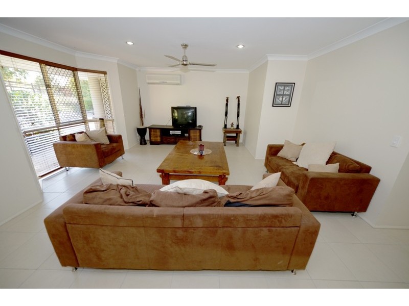 10 Lydford Close, Bonogin QLD 4213