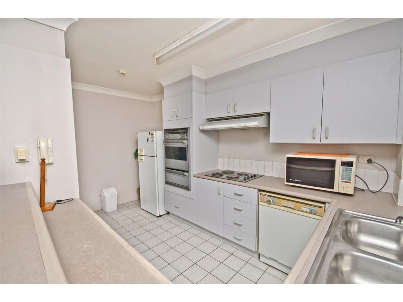 1110/70 Rememberance Drive, Surfers Paradise QLD 4217