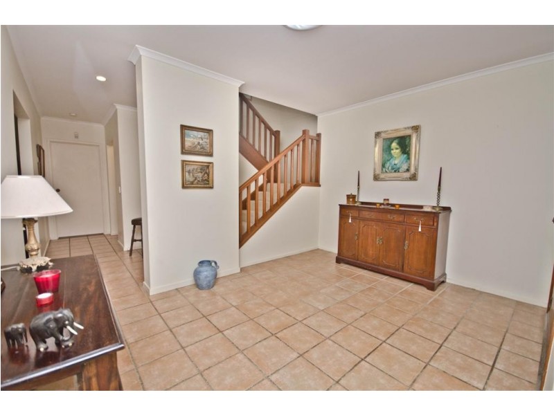 26 Banff Ct, Robina QLD 4226