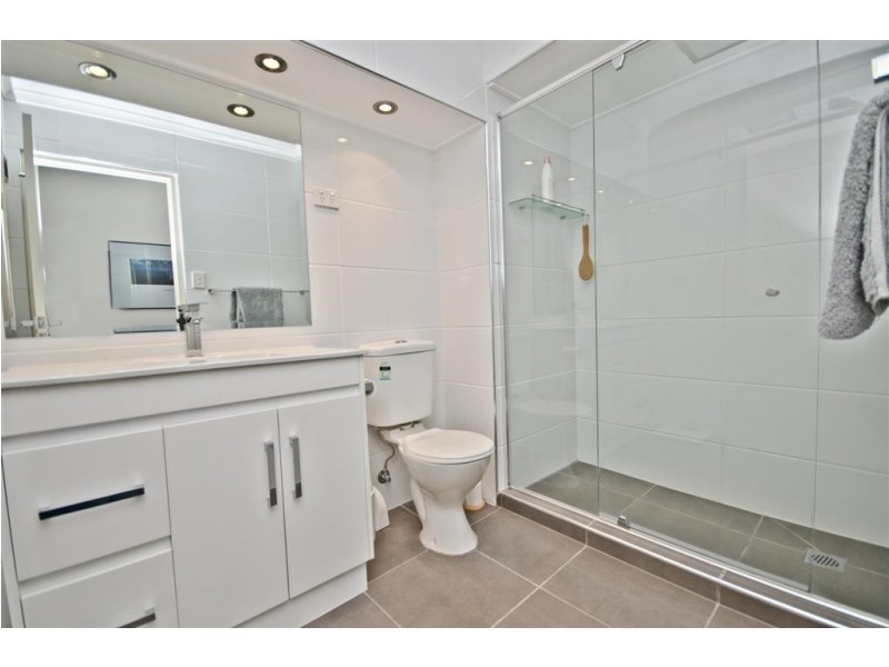 33 Thornton Towers, Surfers Paradise QLD 4217