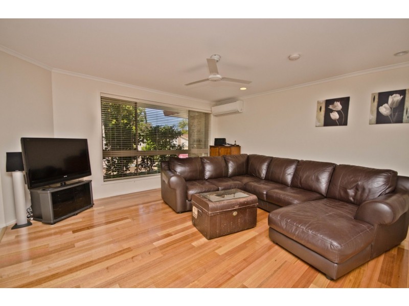 1 Dandenong Terrace, Robina QLD 4226