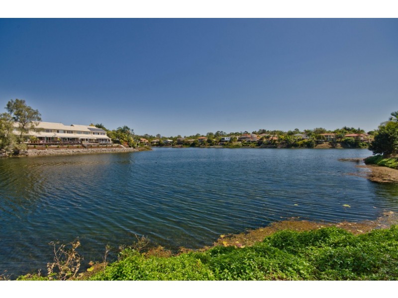 1 Dandenong Terrace, Robina QLD 4226