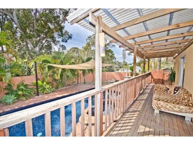 8 Beauty Point Drive, Robina QLD 4226