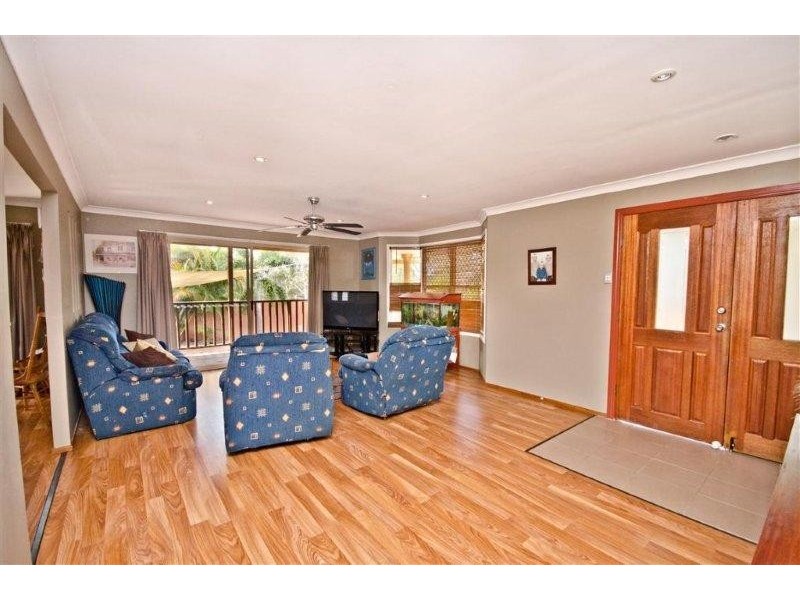 8 Beauty Point Drive, Robina QLD 4226
