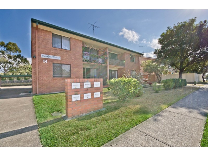 3 / 14 Oceanic Drive, Mermaid Waters QLD 4218