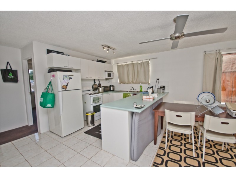 3 / 14 Oceanic Drive, Mermaid Waters QLD 4218
