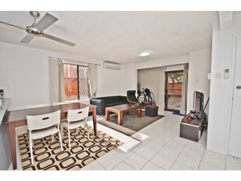 3 / 14 Oceanic Drive, Mermaid Waters QLD 4218