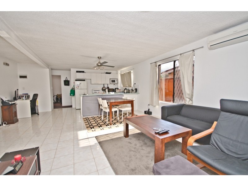 3 / 14 Oceanic Drive, Mermaid Waters QLD 4218