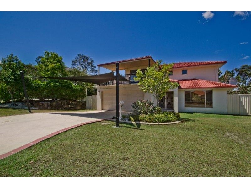 18 Golden Bear Drive, Arundel QLD 4214