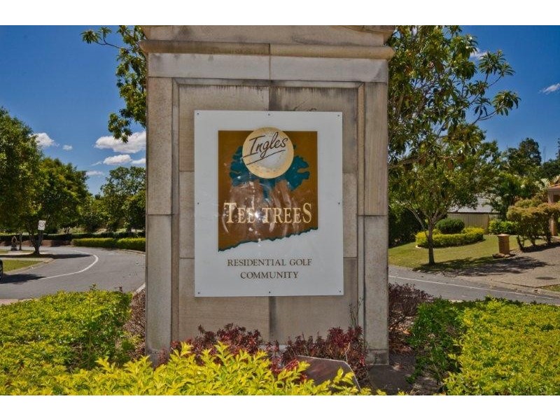 18 Golden Bear Drive, Arundel QLD 4214