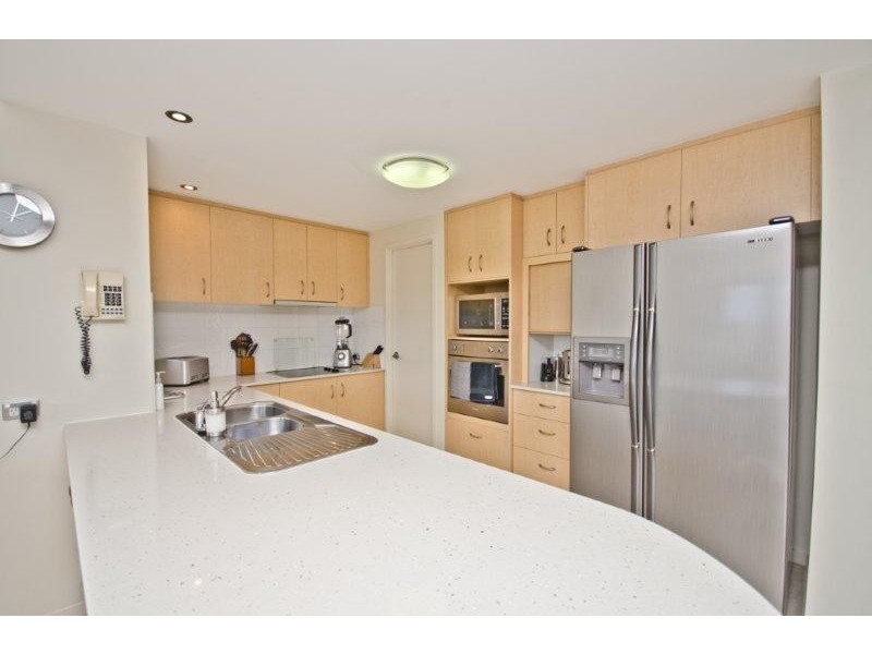 2/1 Northwestern Ct, Varsity Lakes QLD 4227