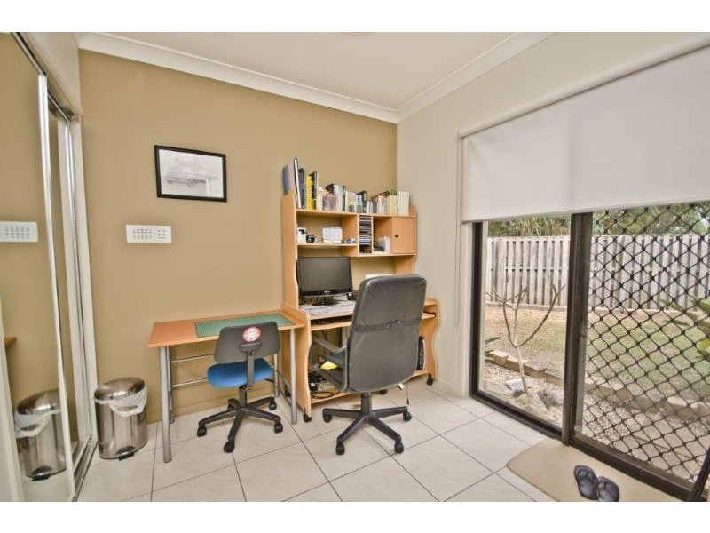 2/1 Northwestern Ct, Varsity Lakes QLD 4227