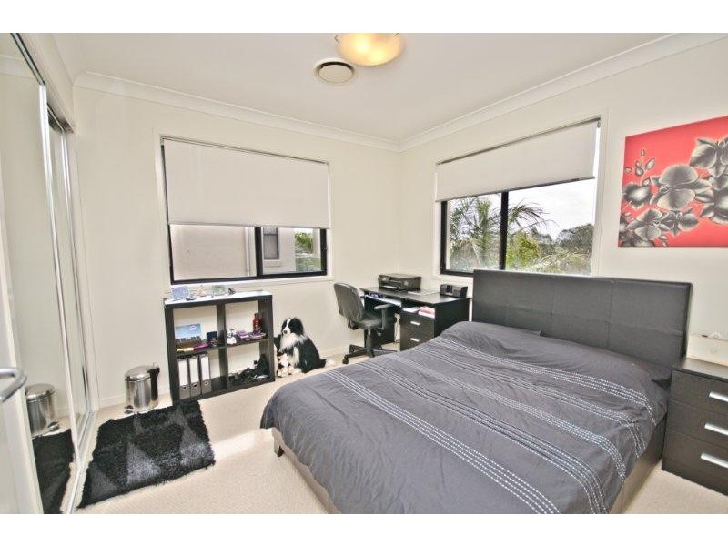 2/1 Northwestern Ct, Varsity Lakes QLD 4227