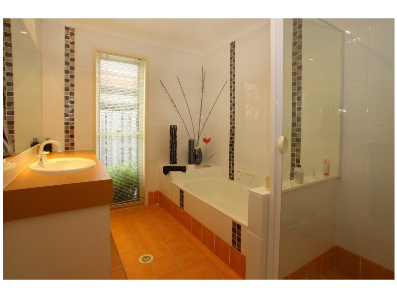 32 Olympus Drive, Robina QLD 4226