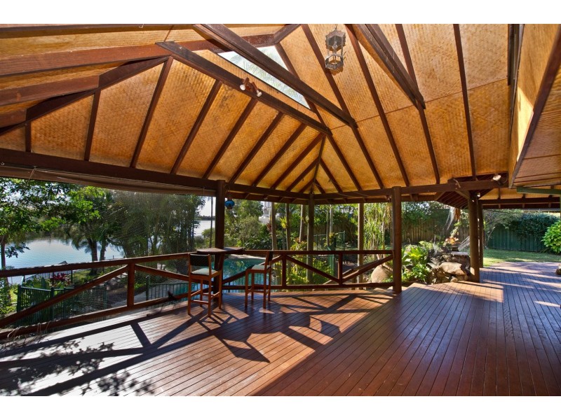 14 Waneroo Court, Mermaid Waters QLD 4218