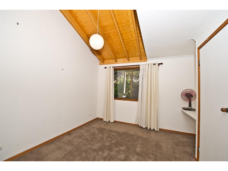 14 Waneroo Court, Mermaid Waters QLD 4218