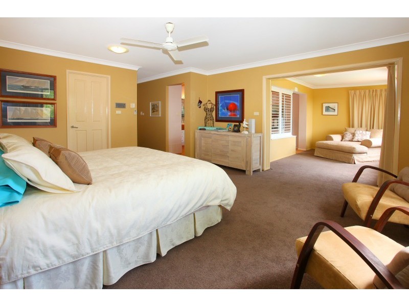 132 Camberwell Circuit, Robina QLD 4226