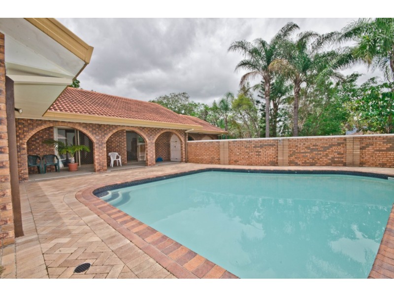 131 Barrier Reef Drive, Mermaid Waters QLD 4218