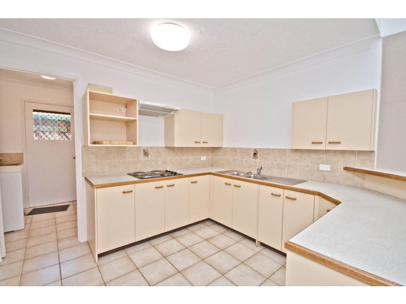 57/172 Barrier Reef Drive, Mermaid Waters QLD 4218