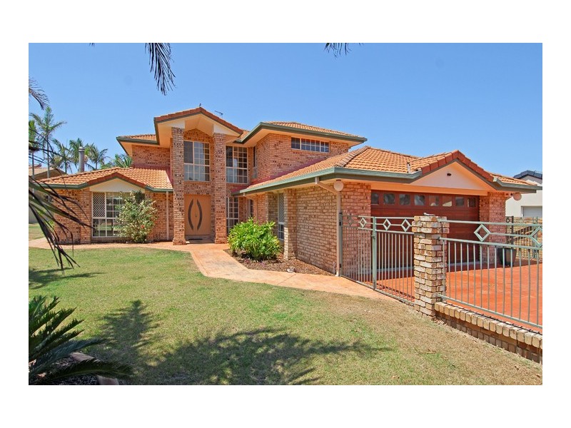 3 Cedros Place, Clear Island Waters QLD 4226