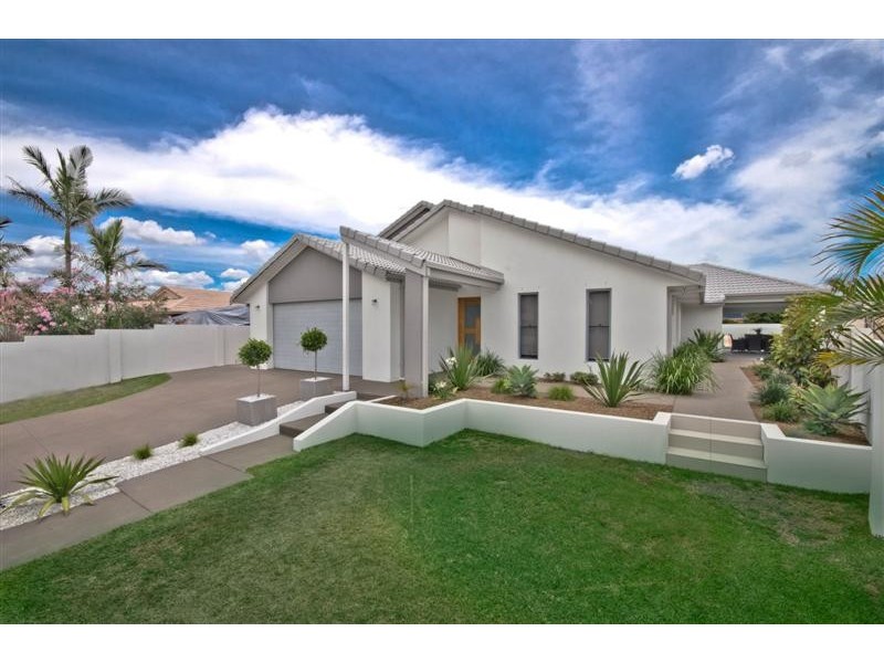 26 Cayman Drive, Clear Island Waters QLD 4226