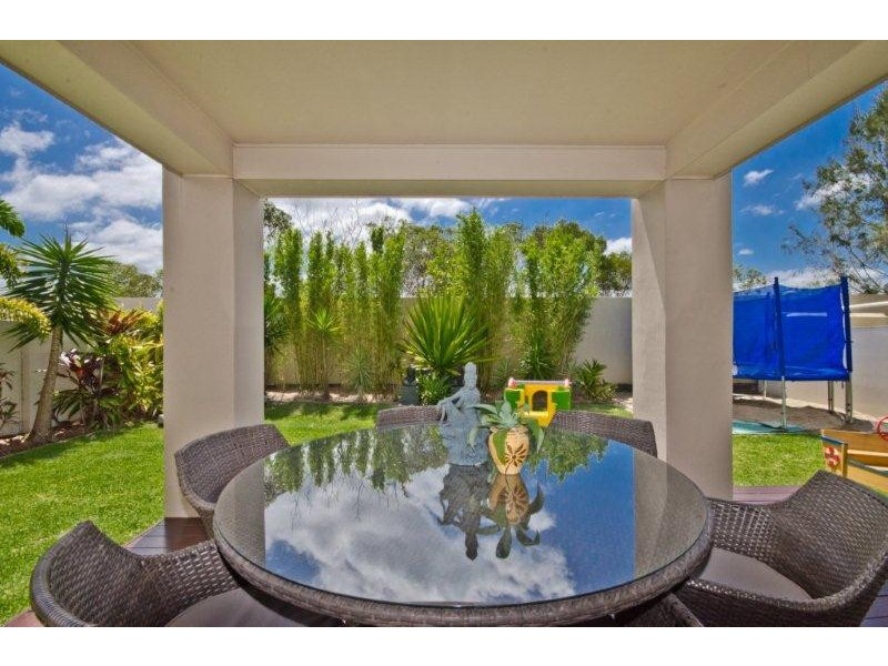 5 Silvermaple Street, Robina QLD 4226