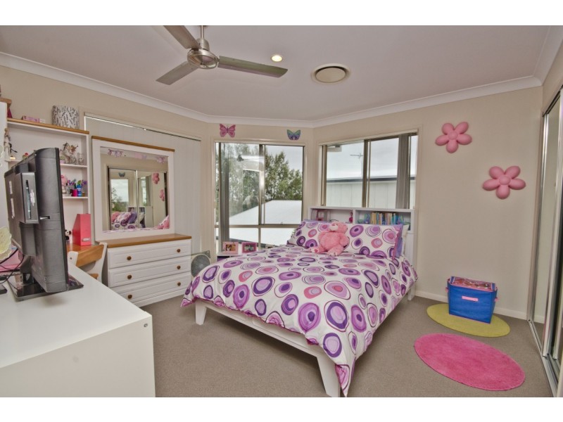 5 Silvermaple Street, Robina QLD 4226