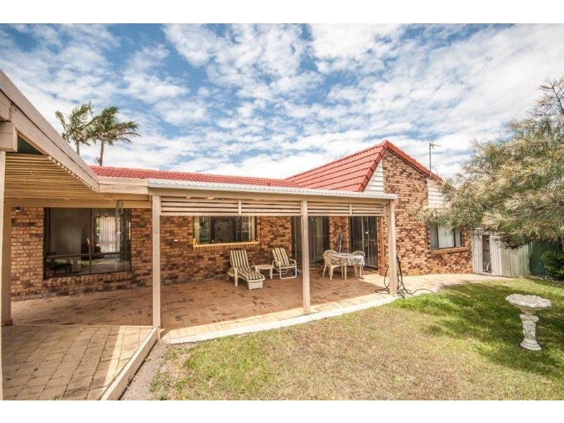 4 Bilgola Place, Robina QLD 4226