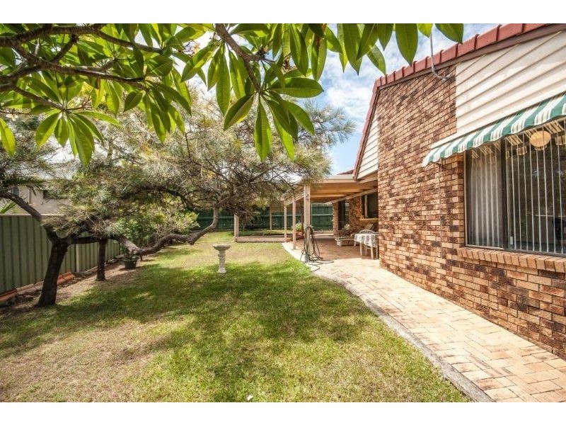 4 Bilgola Place, Robina QLD 4226