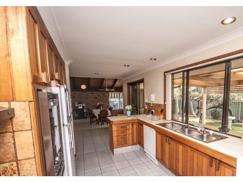 4 Bilgola Place, Robina QLD 4226