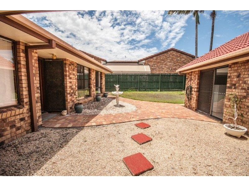 4 Bilgola Place, Robina QLD 4226