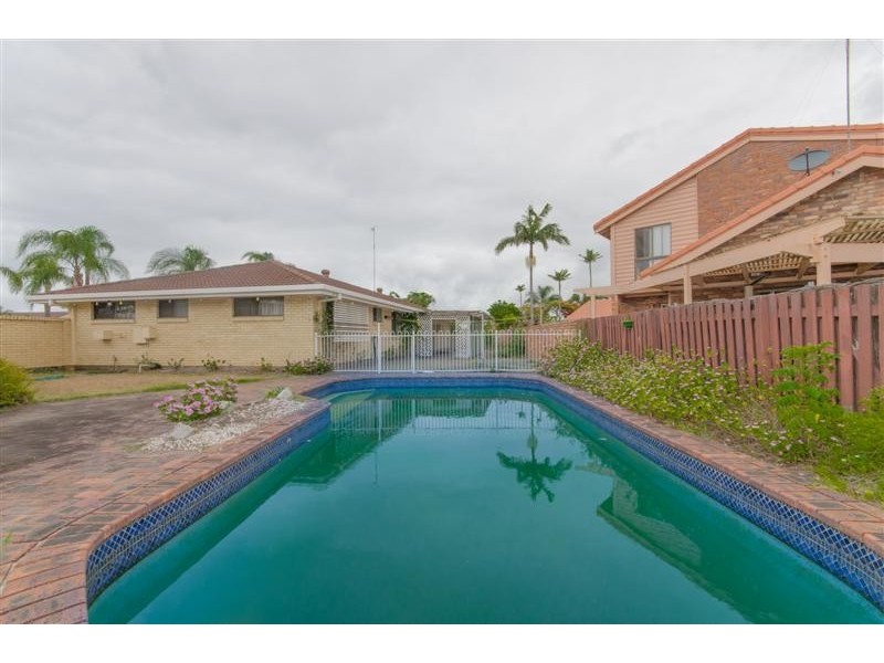 30 Arcadia Drive, Mermaid Waters QLD 4218