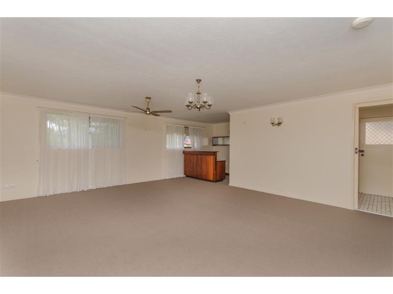 30 Arcadia Drive, Mermaid Waters QLD 4218