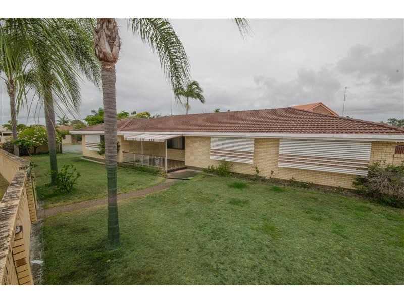 30 Arcadia Drive, Mermaid Waters QLD 4218