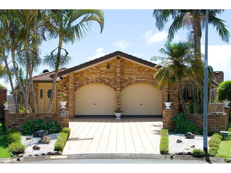 9 Hayman Court, Mermaid Waters QLD 4218
