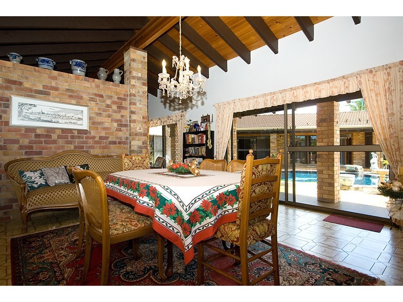 9 Hayman Court, Mermaid Waters QLD 4218