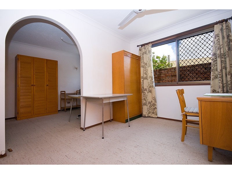 9 Hayman Court, Mermaid Waters QLD 4218