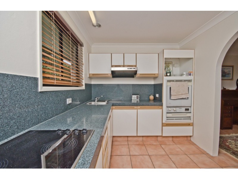 6/18 Peter Pde, Mermaid Waters QLD 4218