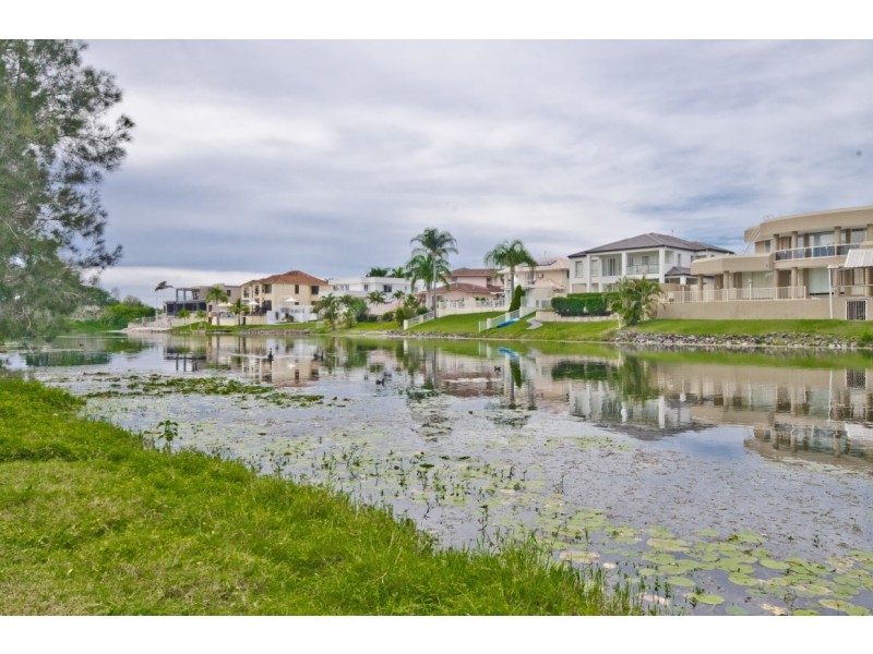 7/1 Resort Drive, Robina QLD 4226
