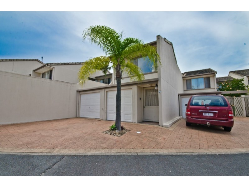 7/1 Resort Drive, Robina QLD 4226